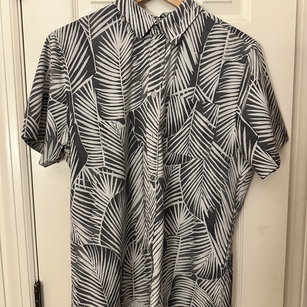Vuori Short-Sleeve Bridge Button-Down Shirt